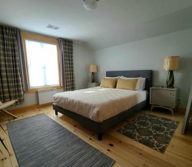 Rawdon Apartment | La Petite Auberge Sur Queen