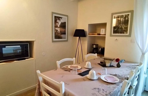 Murs-Erigne Bed & Breakfast | La Petite Boire - chambres d'hôtes