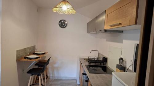 Aguessac Apartment | La petite Brézègue
