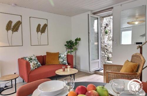 Pleumeur-Gautier House | La petite bretonne