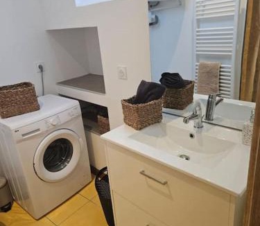 Villeneuve-sur-Yonne Apartment | La petite bulle