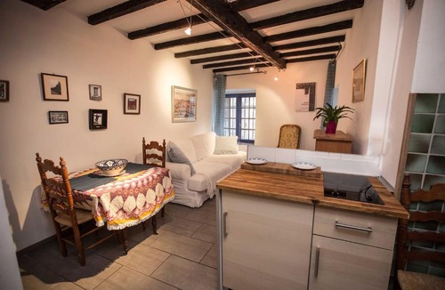 Carcassonne House | La Petite Côte de la Cité