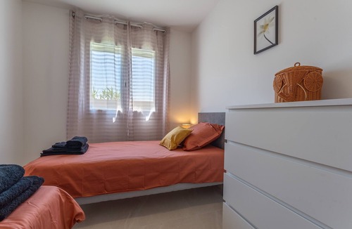 Lunel House | La Petite Camarguaise - Maison à 15min de la plage