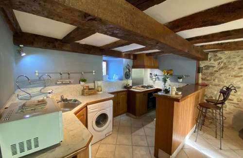 Chalvignac House | La petite Chalvignacoise