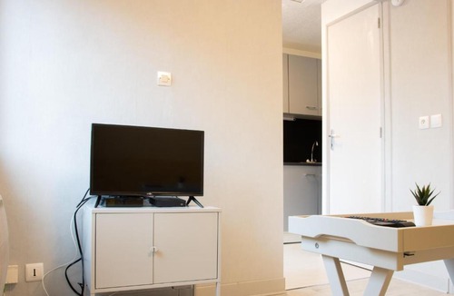 Poitiers Apartment | La Petite Chaume studio lumineux