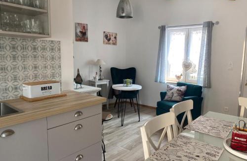 Marcheseuil House | La petite Cocotte