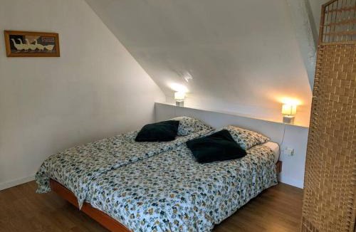 Jullouville House | La petite corbière - Chez Hélène - Gîtes en baie