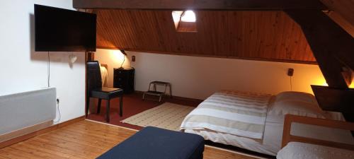 Curey House | La Petite Ecole de la Baie