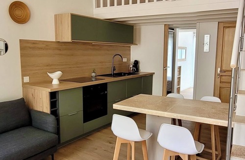 Jard-sur-Mer House | La petite escale sur le port - beach 100m away - bed linen included