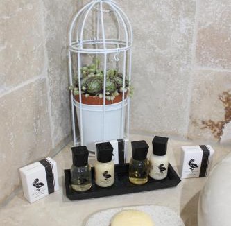 Saint-Germain-du-Bois Cabin | La Petite Ferme du Marais