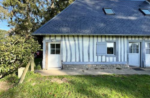 Thil-Manneville Apartment | La Petite Ferme d Hyberville