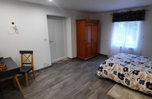 Epeigne-les-Bois Bed & Breakfast | La petite ferme 37