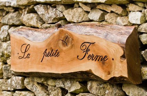 Cherence Bed & Breakfast | La petite Ferme