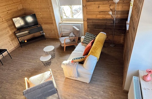 Foncine-le-Bas Apartment | La petite fille des rivière, gîte la rive du moulin