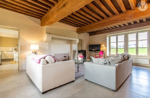 Mornay House | La Petite Flaque - MORNAY