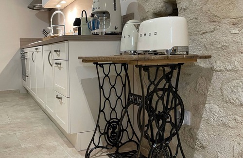 Saignon House | La Petite Fontaine