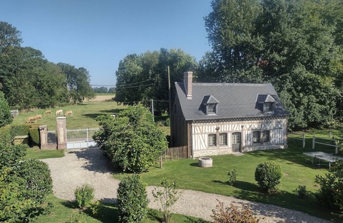 Hautot-Saint-Sulpice House | La petite maison entre terre et mer !