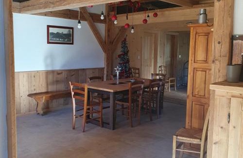Grand'Combe-Chateleu House | La Petite Grange