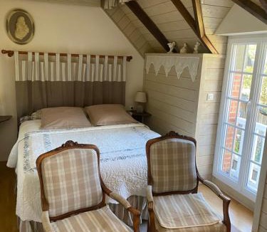 Saint-Meloir-des-Ondes Bed & Breakfast | La Petite Bergère