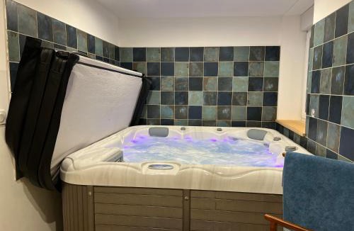 Fresnes Bed & Breakfast | La Petite Gendronnière