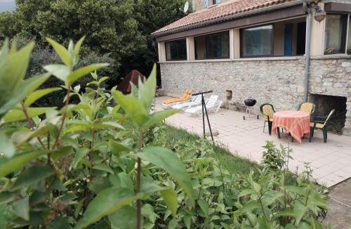 Serres House | La petite Ginette