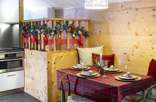 Villars-sur-Ollon Cottage | La Petite Grange