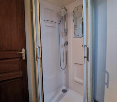 Preseau House | La Petite Grange