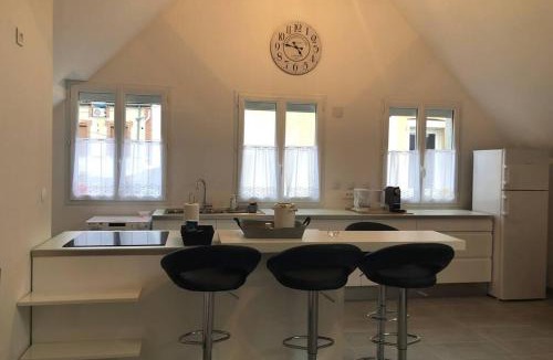 Ay Apartment | la petite loge