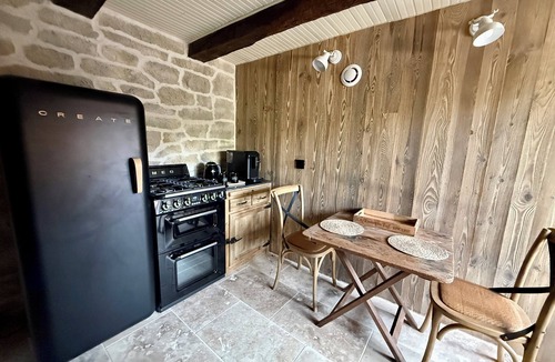 Paroisse Simon-Pierre-des-Rivieres House | La Petite Longère