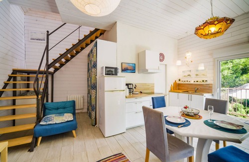 Chissay-en-Touraine House | La petite maison blanche by Interhome