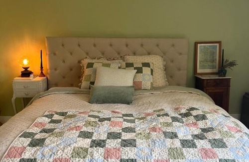 Verteuil-sur-Charente House | La petite maison de pierre