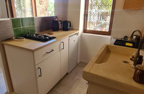 Castelnau-Valence House | La Petite Maison 1766