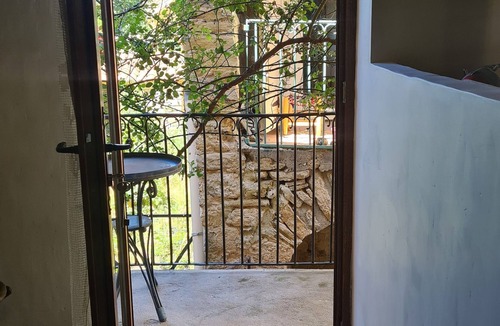 Castelnau-Valence House | La Petite Maison 1766