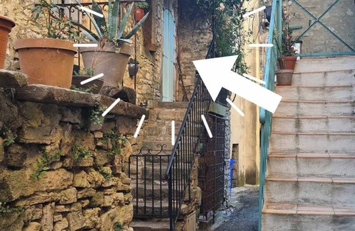 Castelnau-Valence House | La Petite Maison 1766