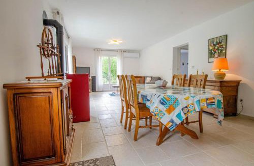 Saint-Mards-en-Othe House | La petite maison rose