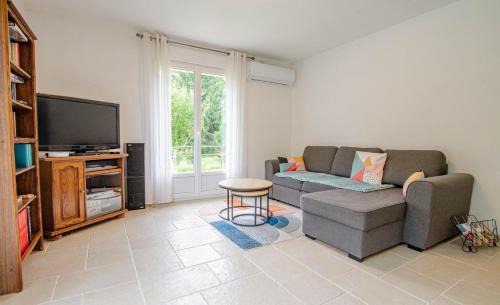 Saint-Mards-en-Othe House | La petite maison rose