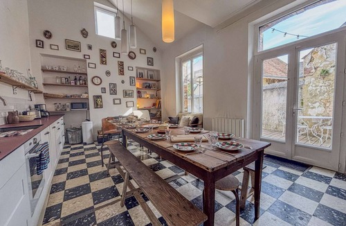 Nogent-le-Rotrou House | La petite maison de Saint Hilaire