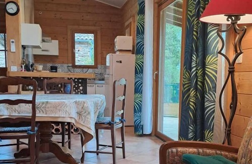 Sainte-Gemme House | La petite maison Bois et Soleil