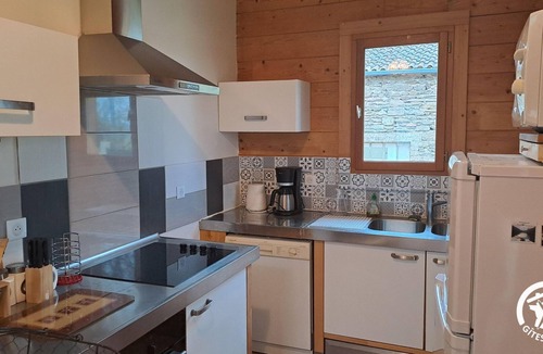 Sainte-Gemme House | La petite maison Bois et Soleil