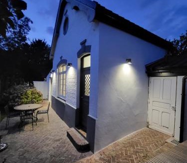 Rosendael House | La petite maison blanche