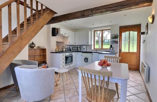 Tremblay House | La petite maison bleue