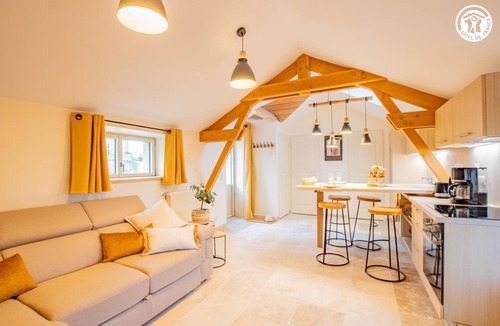 Buffieres House | La Petite Maison - BUFFIERES