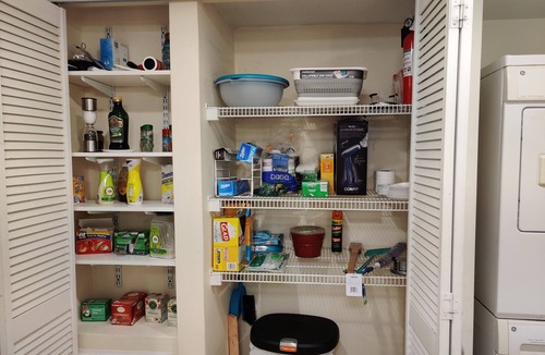 Chatham House | La Petite Maison, Chatham, NY