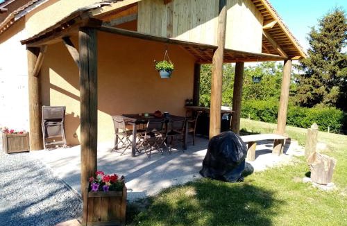 Ecommoy Bed & Breakfast | La Petite Maison Dans La Prairie