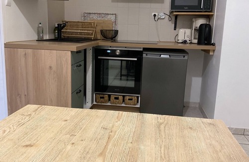 Reville House | La Petite Maison de Coline