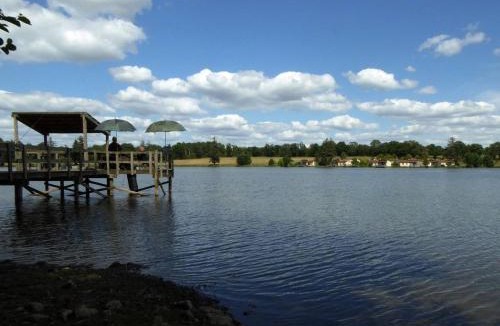 Magnac-Laval House | La petite maison de l'étang
