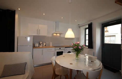 Fragnes House | La Petite Maison - FONTAINES