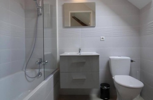 Fragnes House | La Petite Maison - FONTAINES