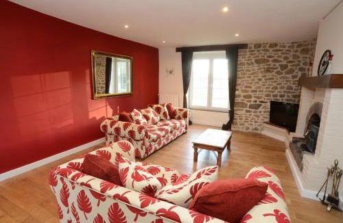 Desertines House | La Petite Maison