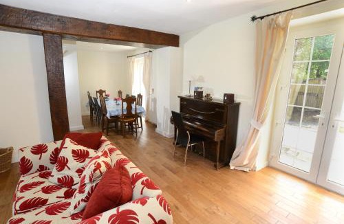 Desertines House | La Petite Maison